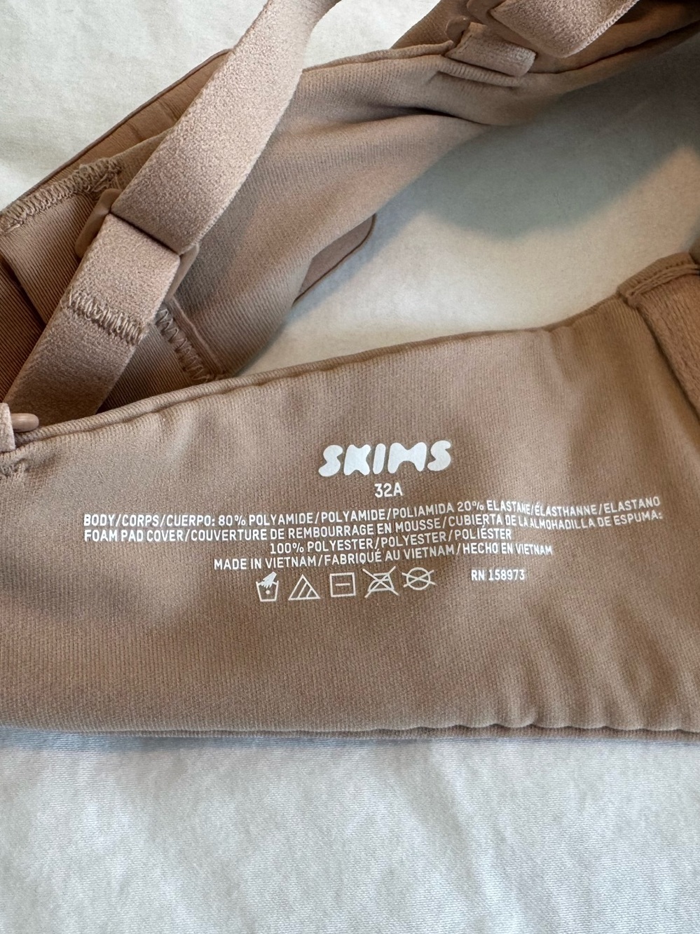 NWOT SKIMS Under Wire Bra Nude Sz 32A - Picture 2 of 3